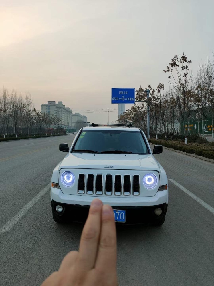 濟南12年Jeep自由客9