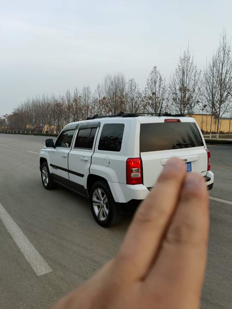 濟南12年Jeep自由客5