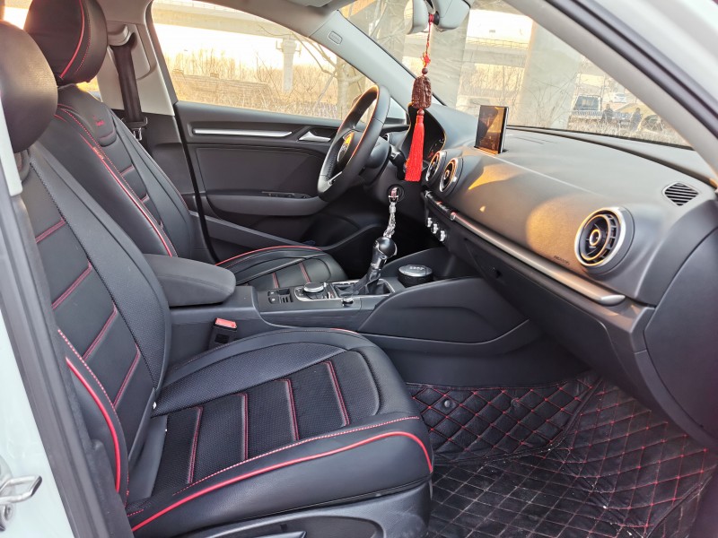 青岛16年奥迪A33