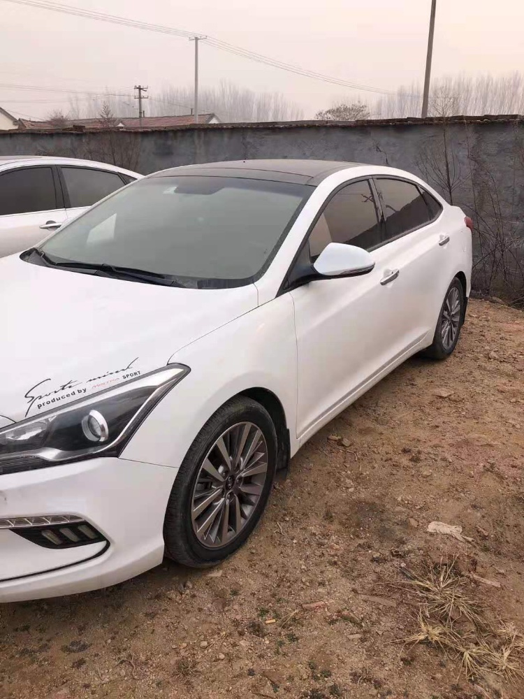 潍坊19年现代名图4