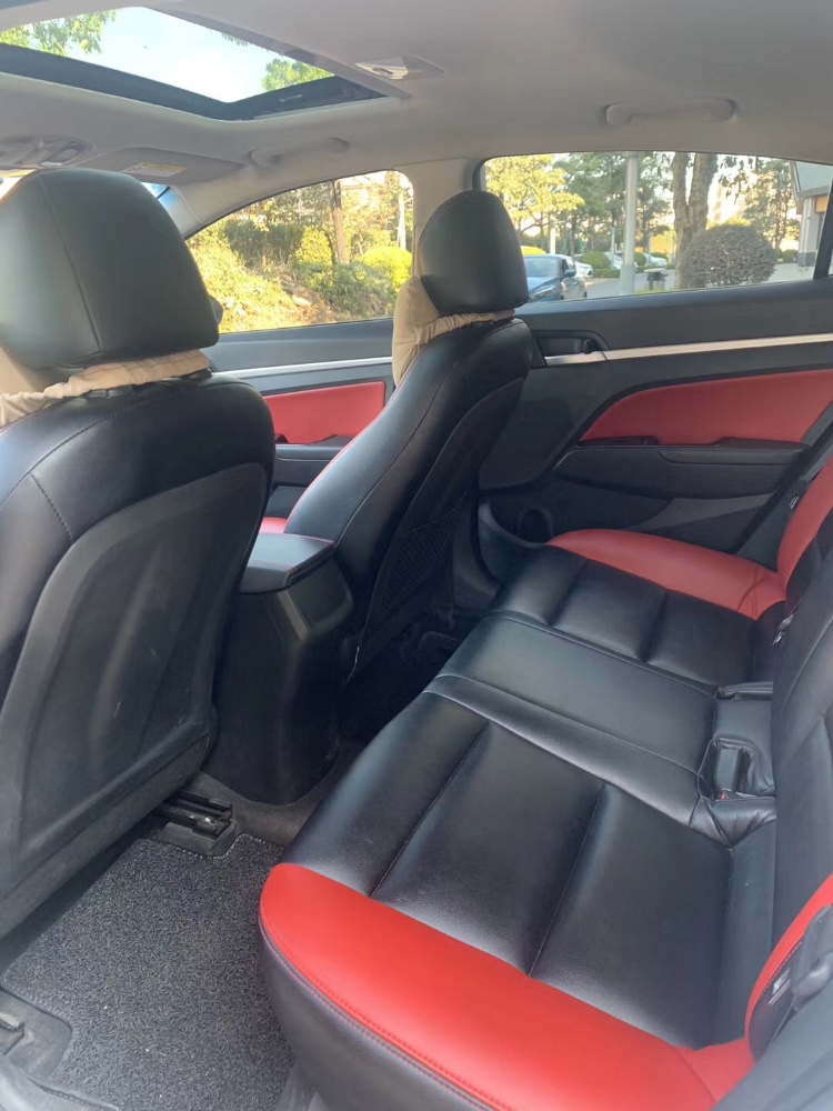 中山17年现代领动1