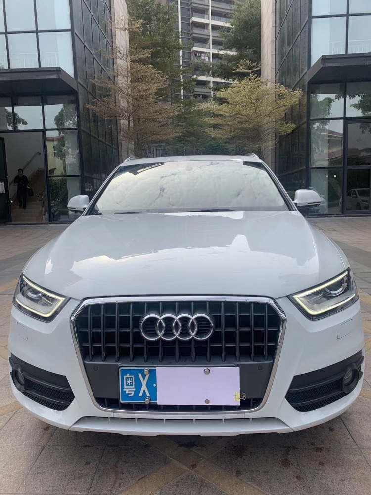 中山15年奥迪Q38