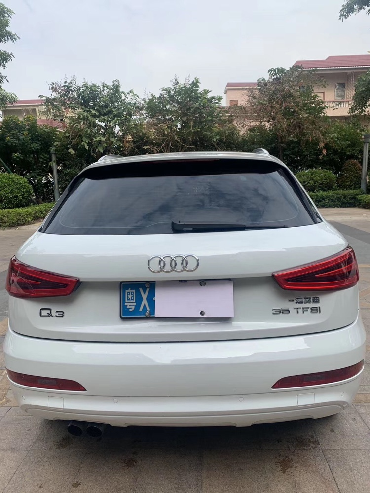 中山15年奥迪Q39