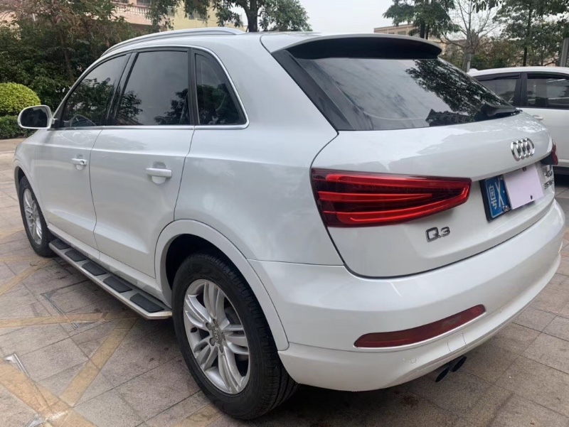 中山15年奥迪Q36