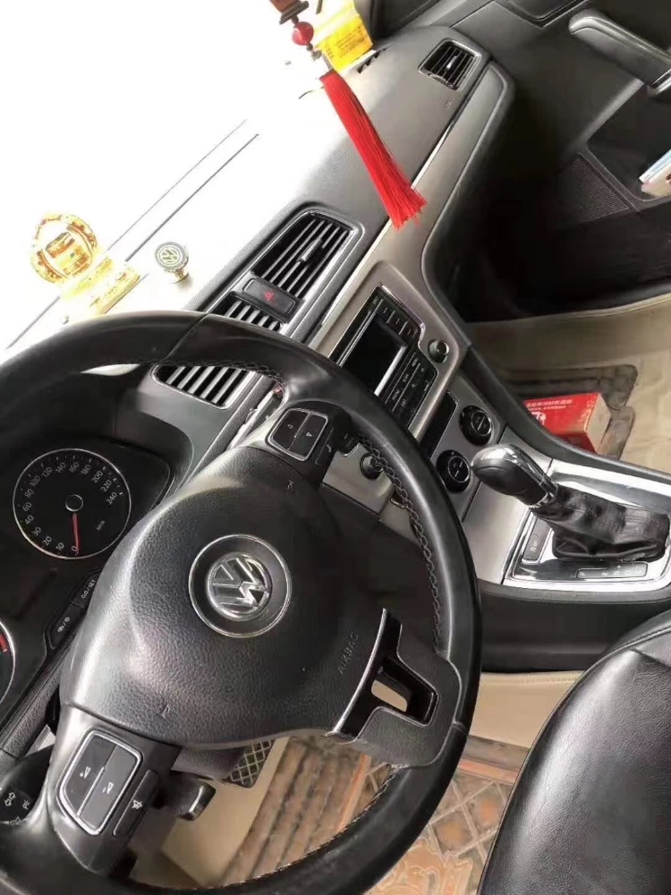 邢台14年大众朗逸6