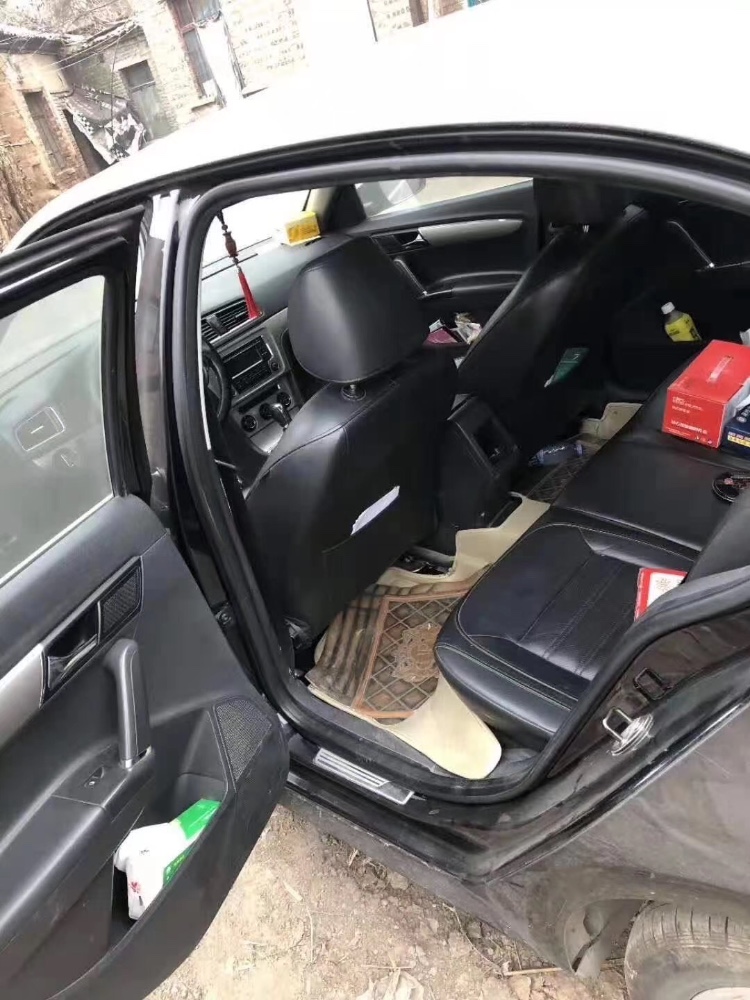 邢台14年大众朗逸5