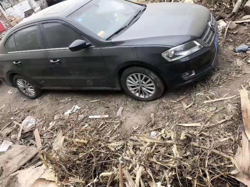 邢台14年大众朗逸4