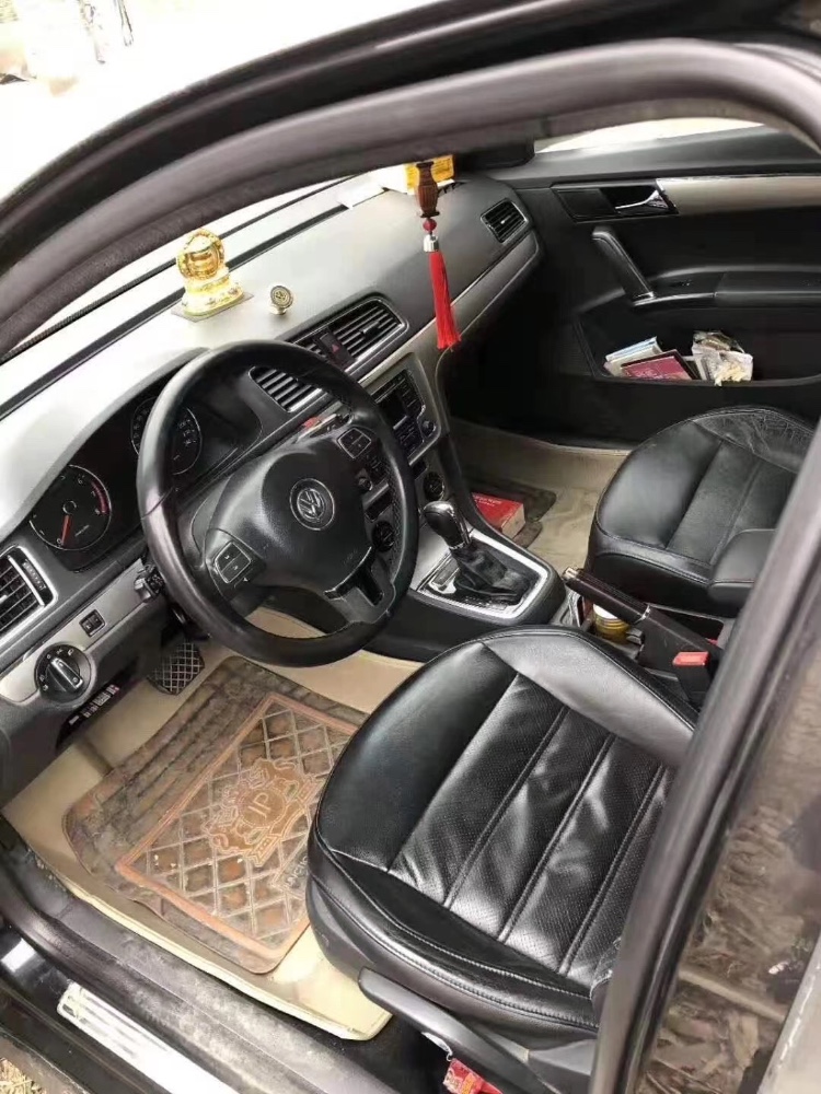 邢台14年大众朗逸7