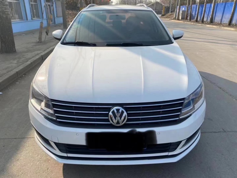 济南16年大众朗行1