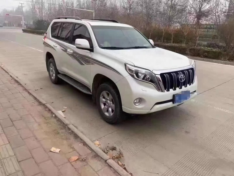 保定16年丰田普拉多3