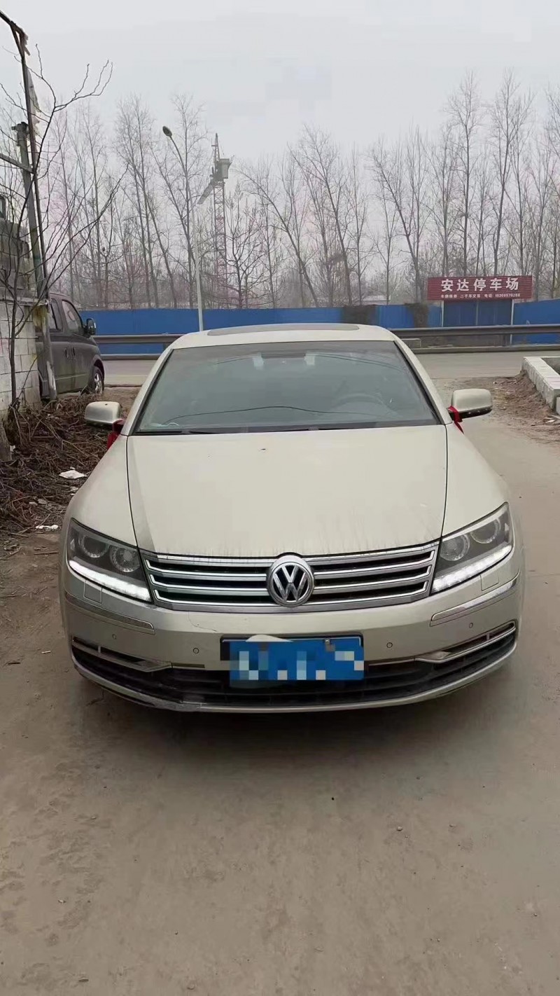 济南14年大众辉腾9
