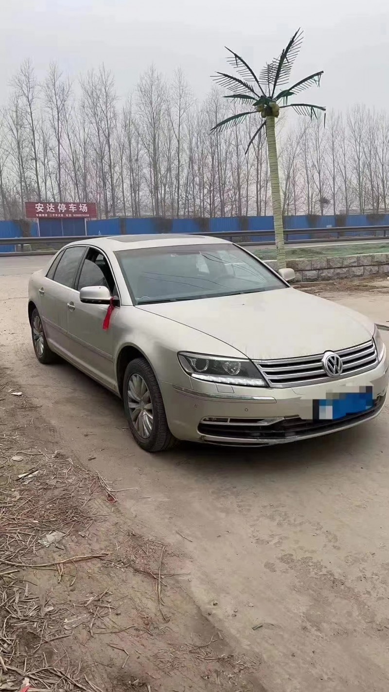 济南14年大众辉腾7