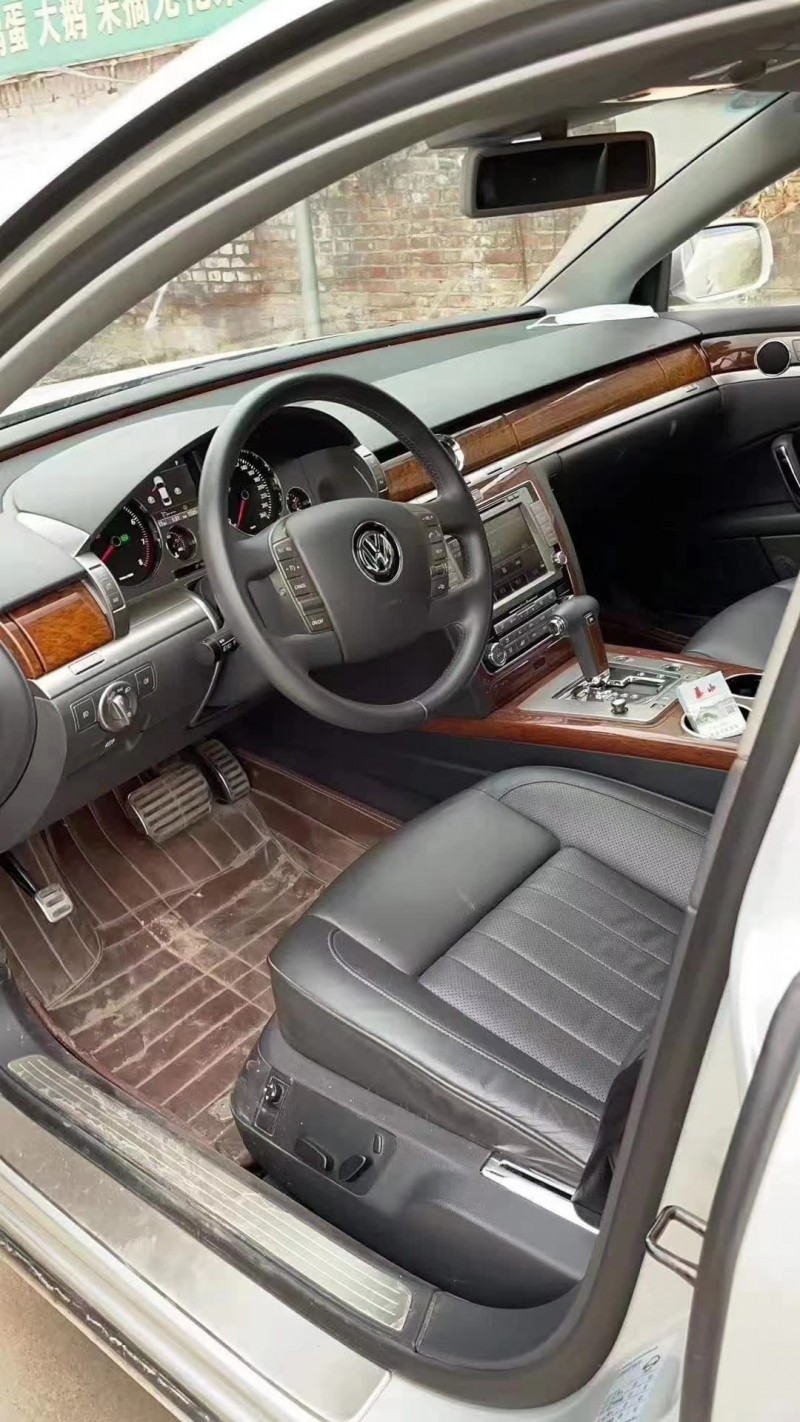 济南14年大众辉腾6