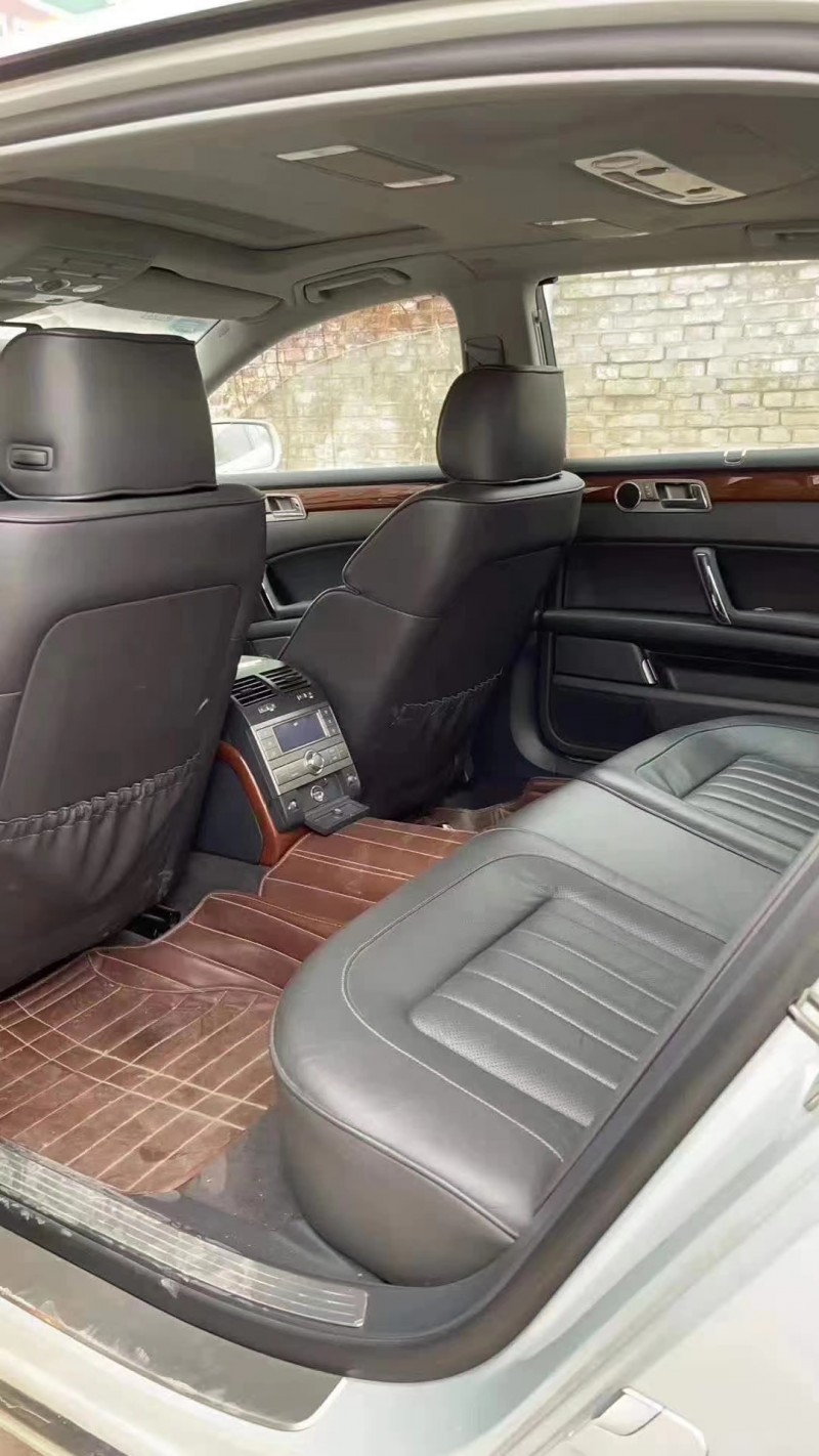 济南14年大众辉腾5