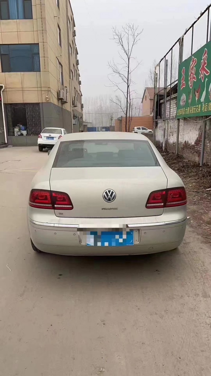 济南14年大众辉腾3