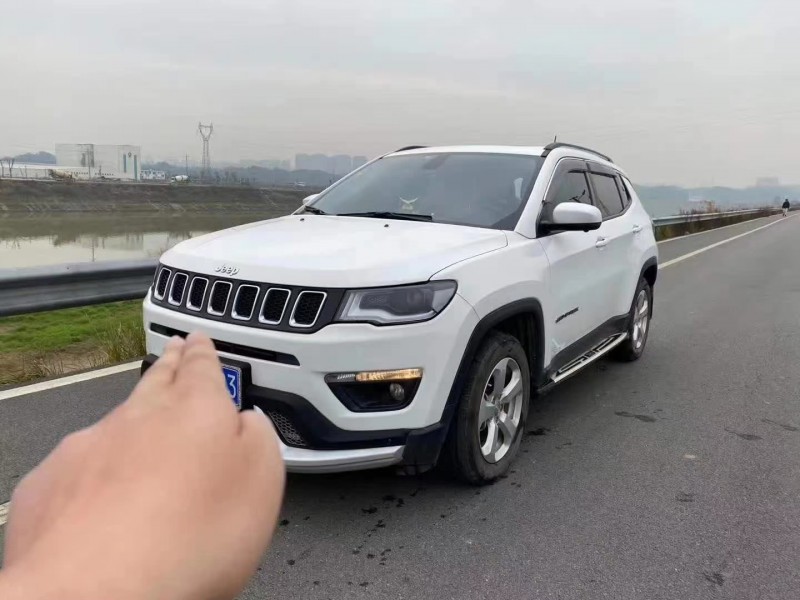 常德17年Jeep指南者2