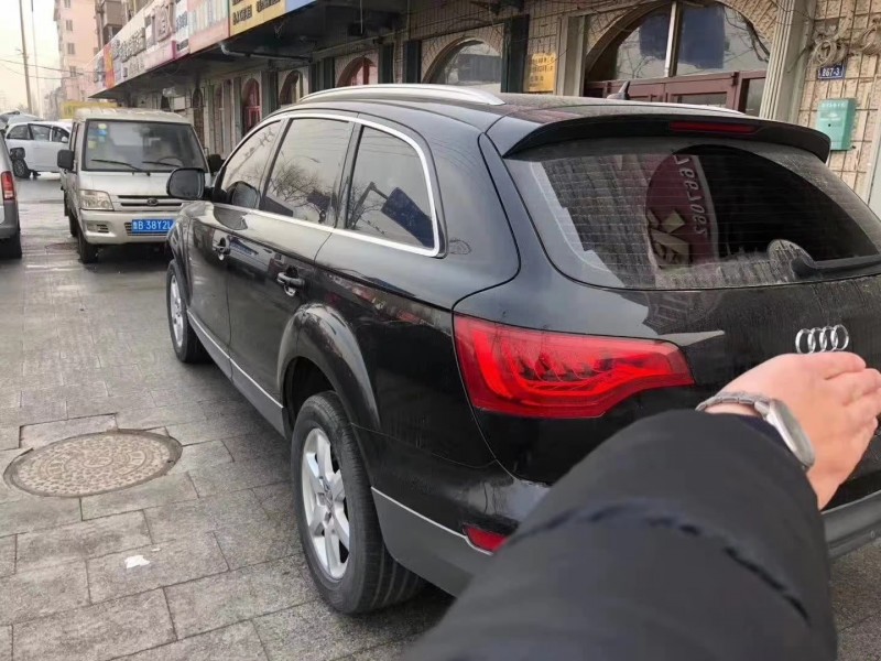 青岛13年奥迪Q74