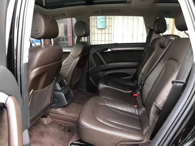 青岛13年奥迪Q76