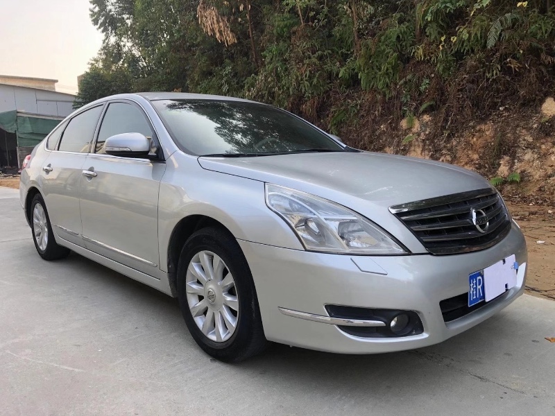 江门10年日产天籁2