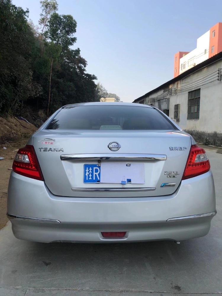 江门10年日产天籁7