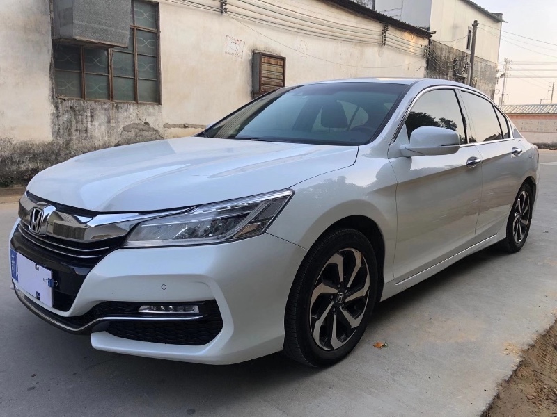 江门16年本田雅阁2