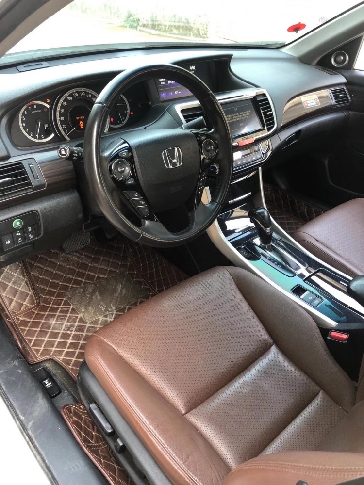 江门16年本田雅阁5