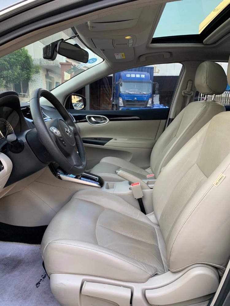 中山18年日产轩逸8