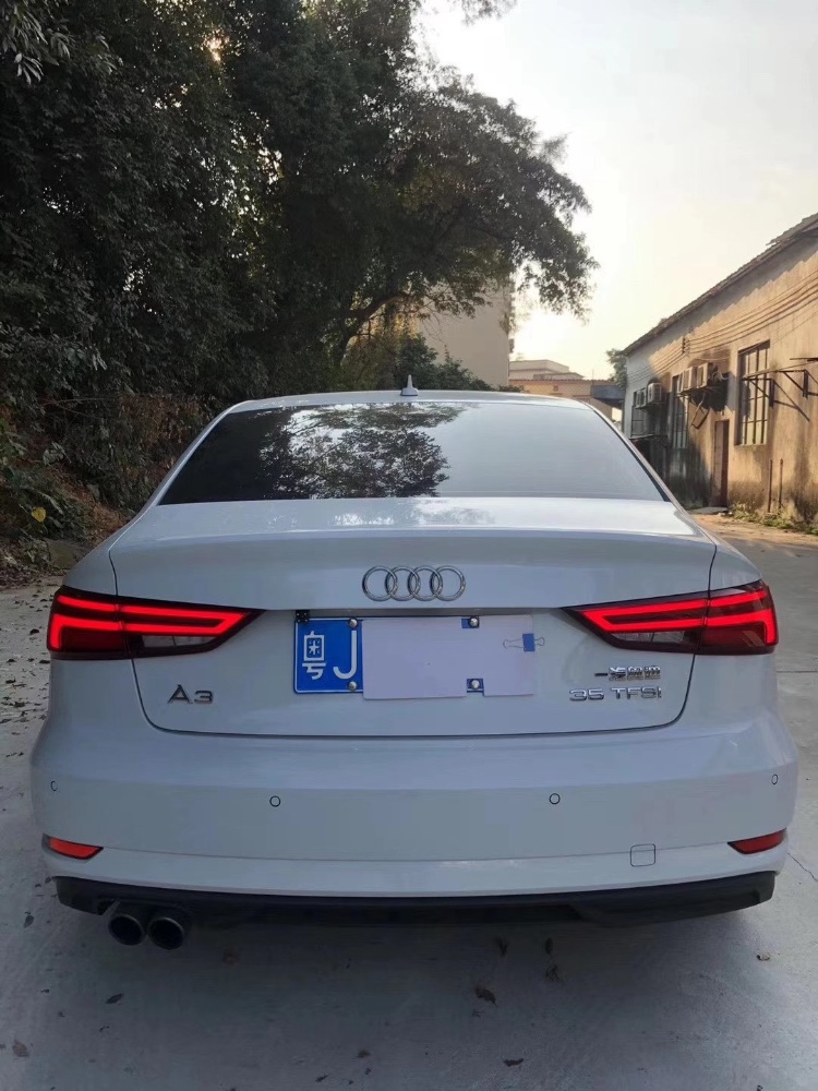 江门17年奥迪A36