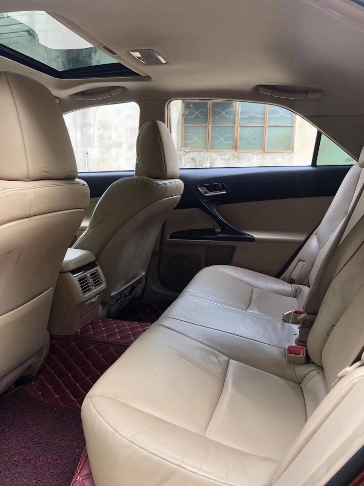 江门11年丰田锐志5