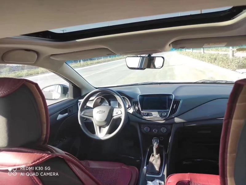 青岛20年雪佛兰科鲁泽3