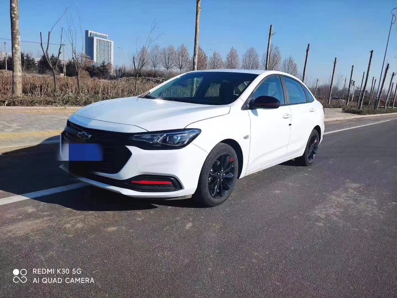 青岛20年雪佛兰科鲁泽4