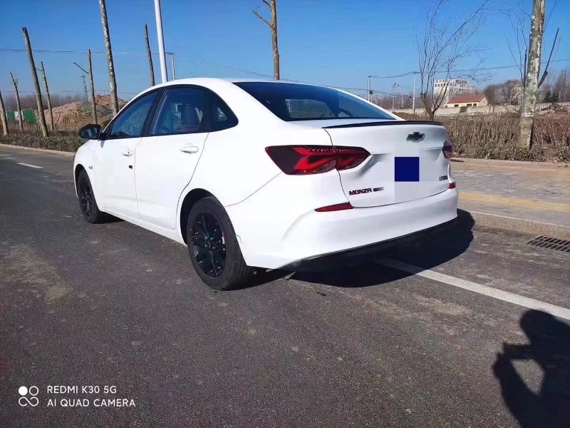 青岛20年雪佛兰科鲁泽7