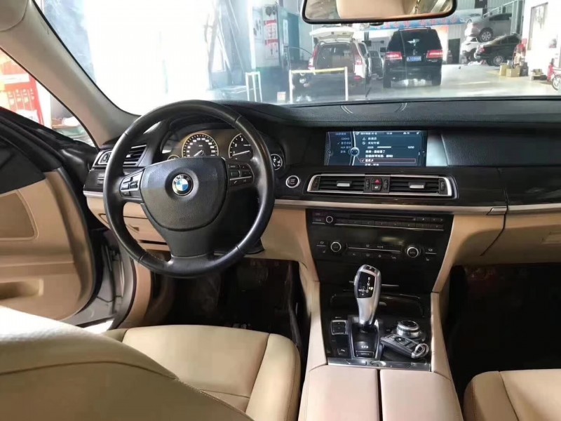 潍坊12年宝马7系7