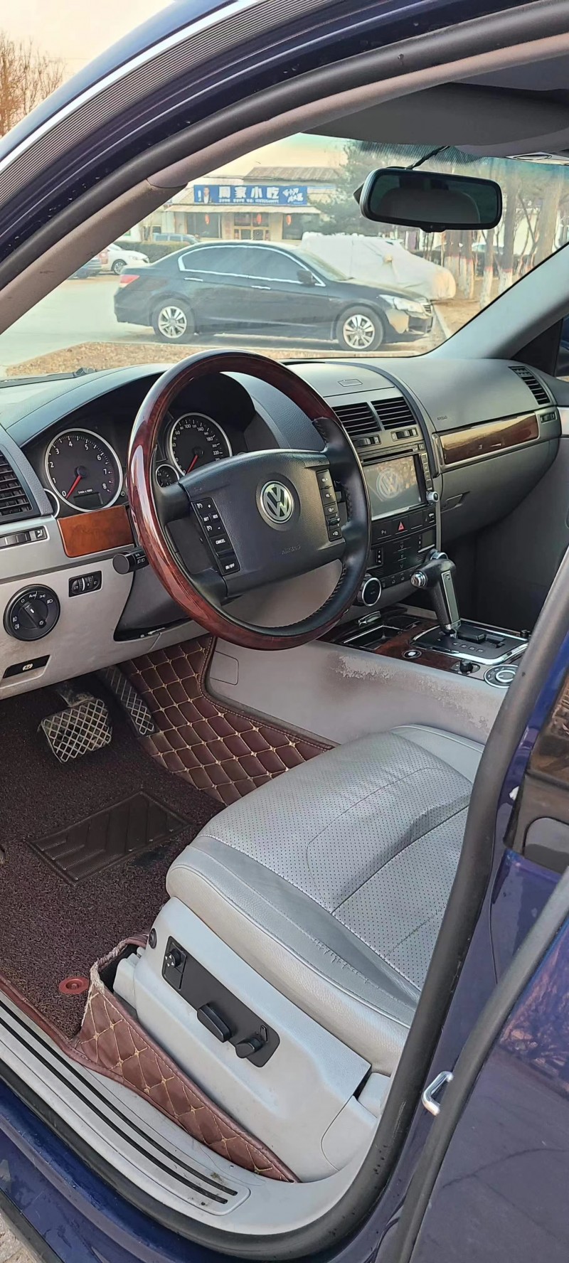 保定08年大众途锐3