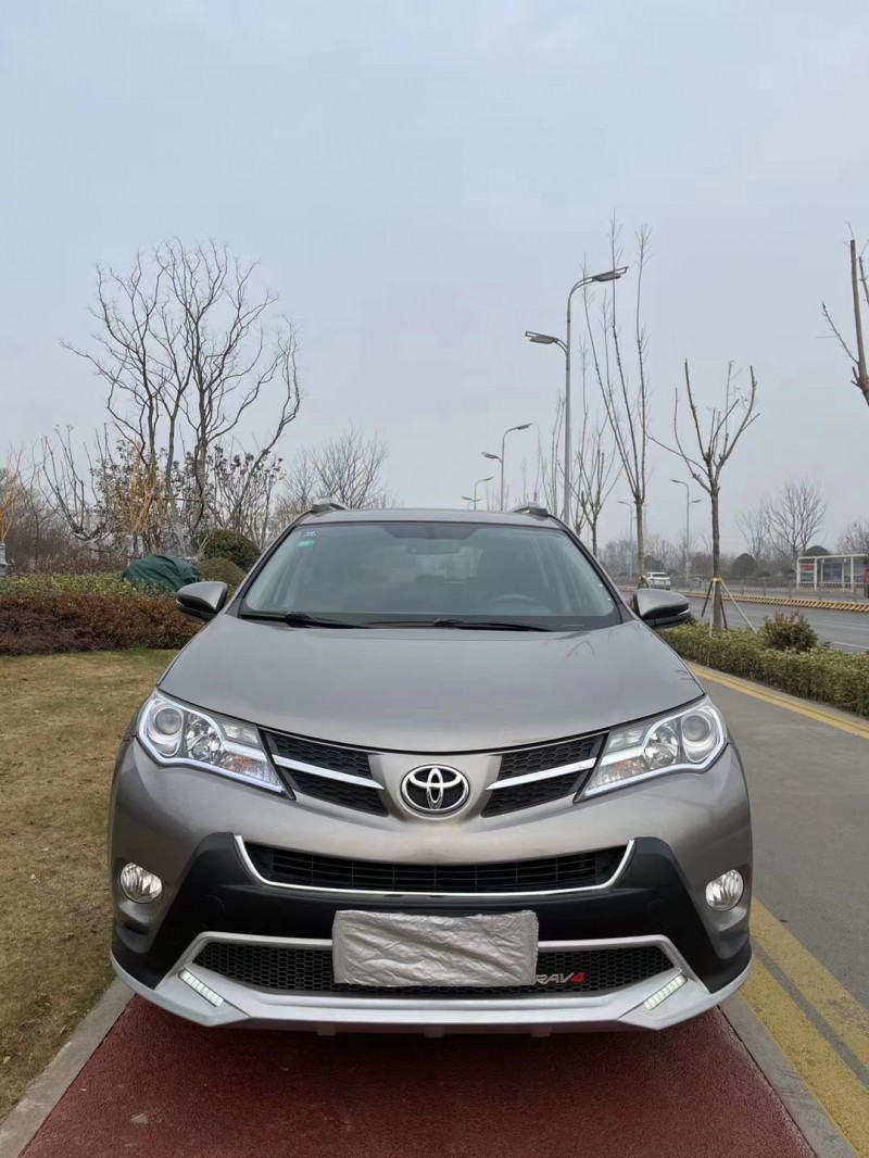 枣庄15年丰田RAV4荣放1