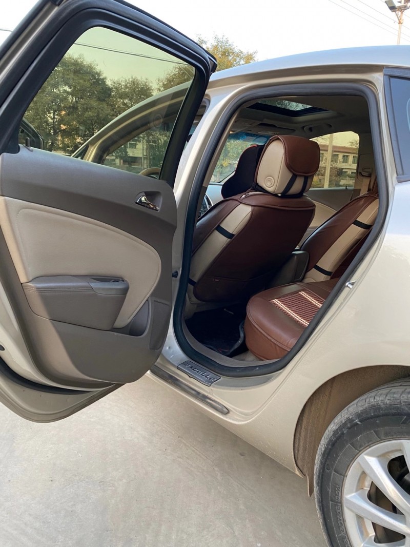 保定13年别克英朗4