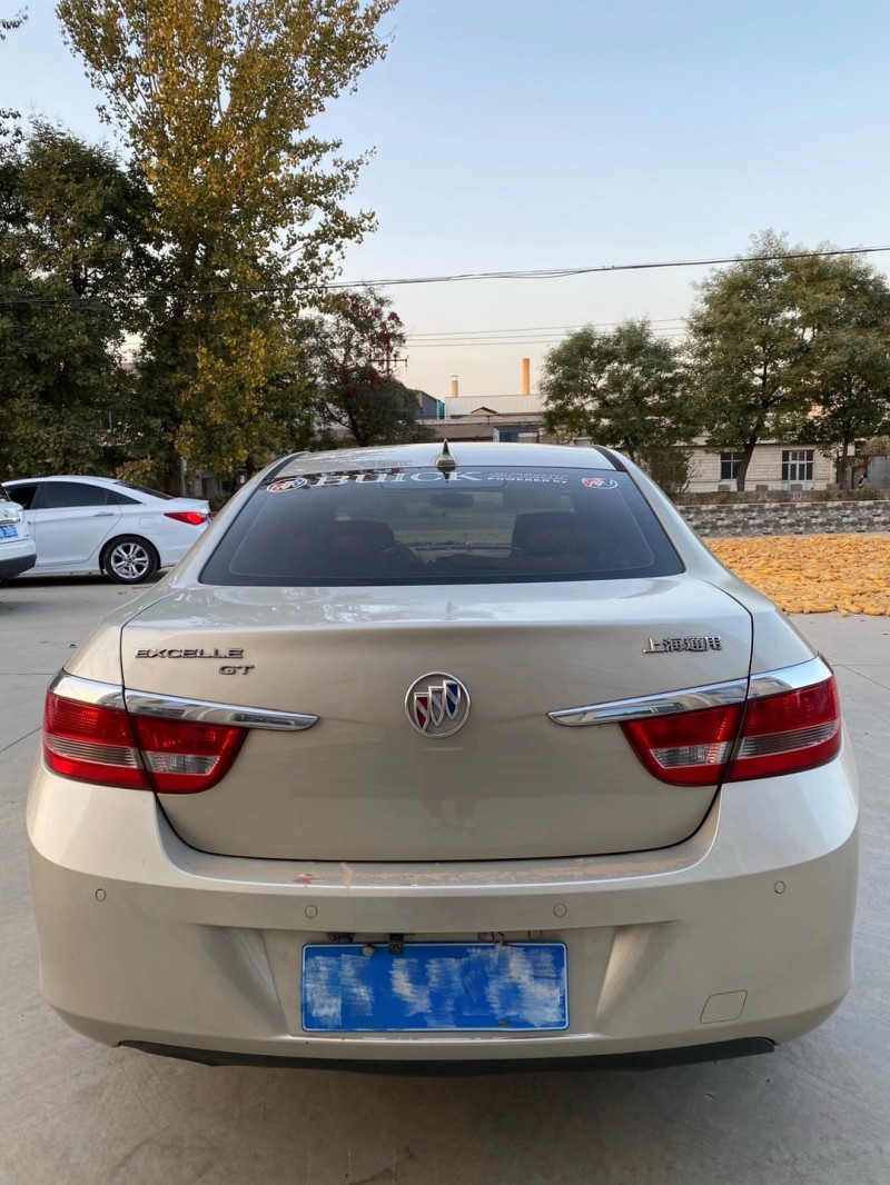 保定13年别克英朗1