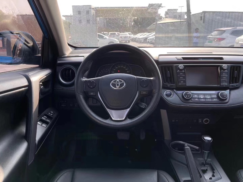 珠海17年豐田RAV4榮放5