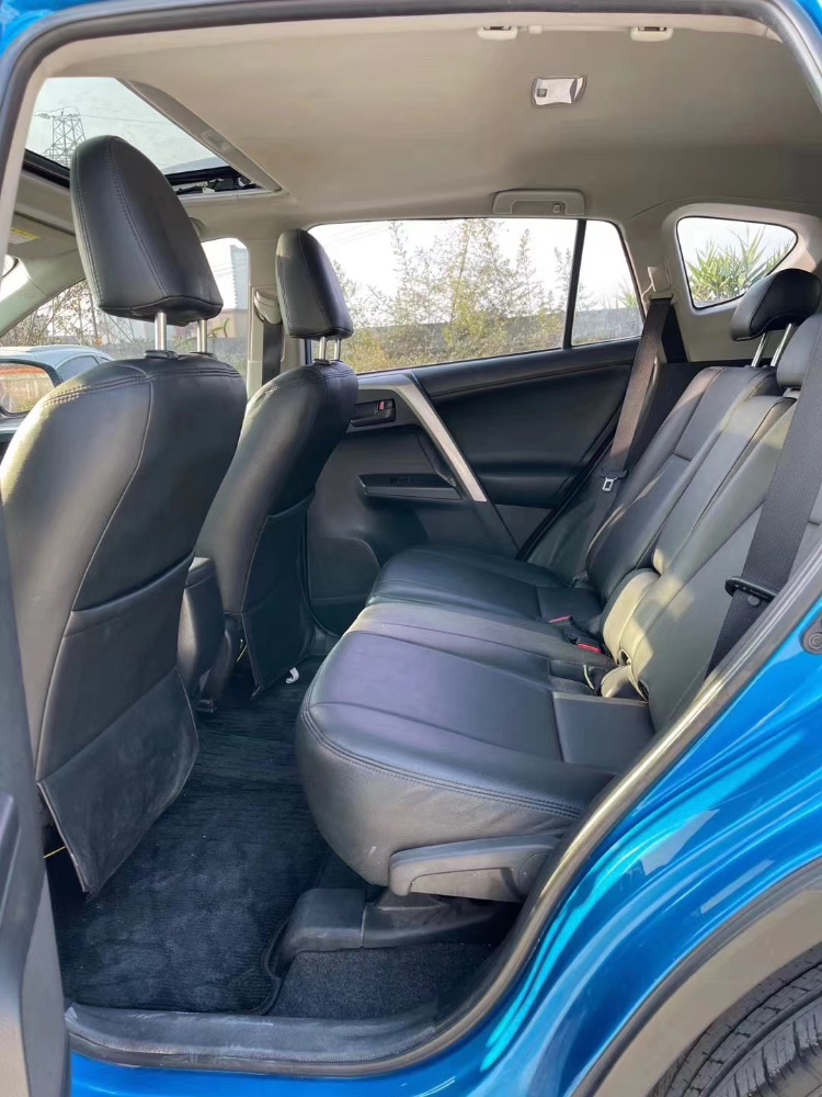 珠海17年豐田RAV4榮放1