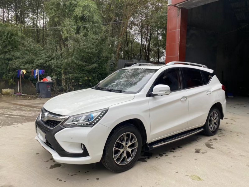 成都16年比亚迪宋7