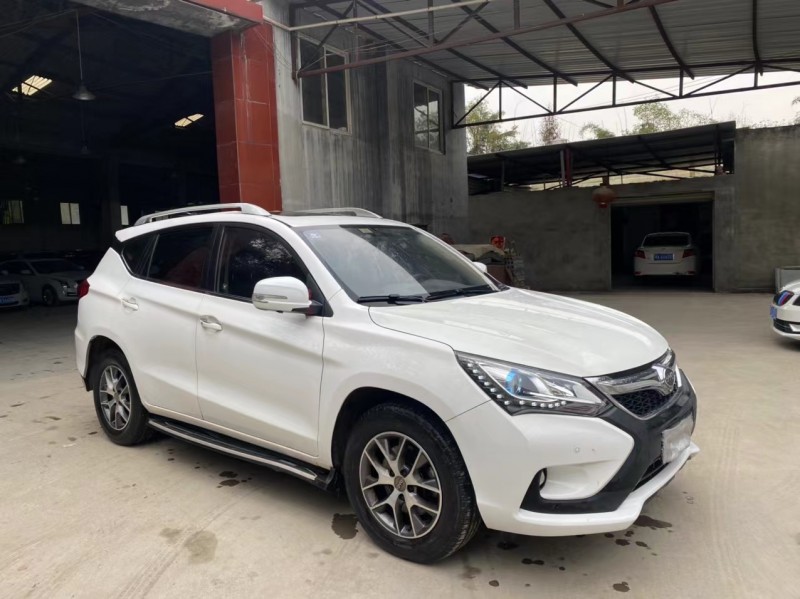 成都16年比亚迪宋6