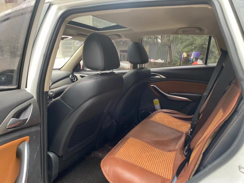 成都16年比亚迪宋3