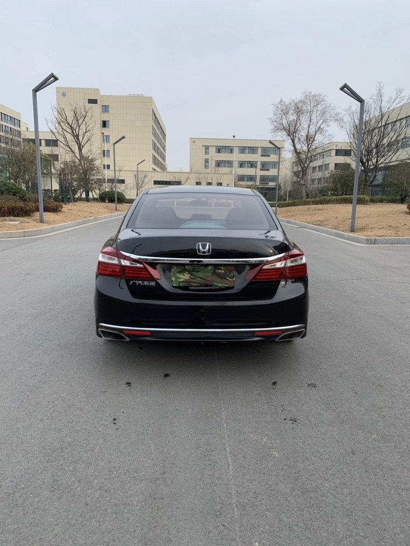 宿迁16年本田雅阁6