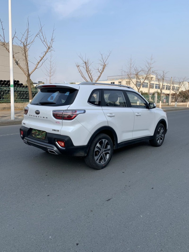 20 万品牌:智跑表显里程0-1万公里上牌时间2020-09排放标准2.