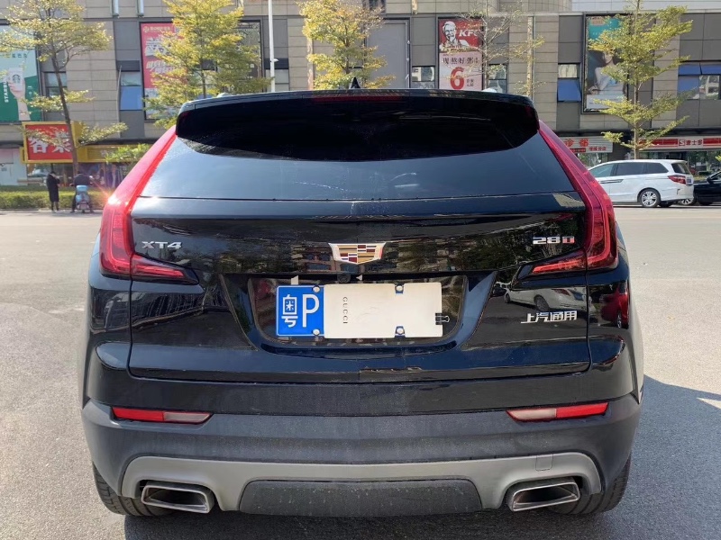 广州20年凯迪拉克XT47
