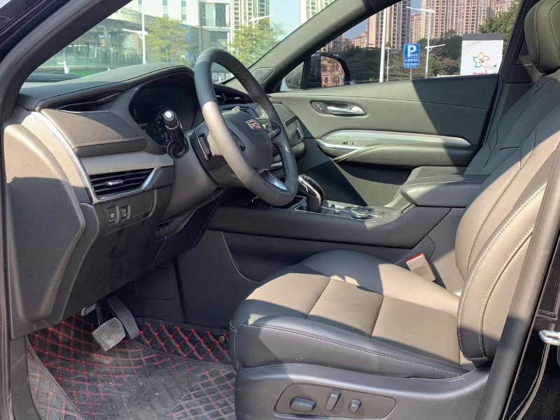 广州20年凯迪拉克XT48