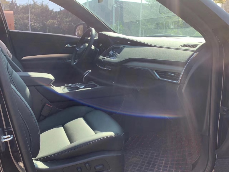 广州20年凯迪拉克XT44