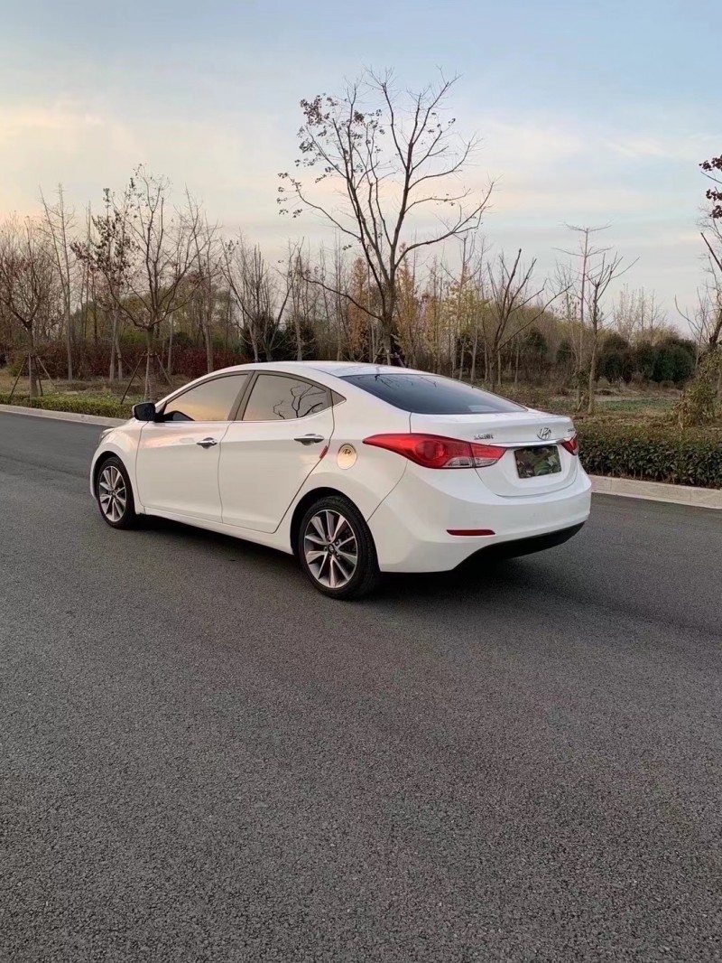 宿迁16年现代朗动5