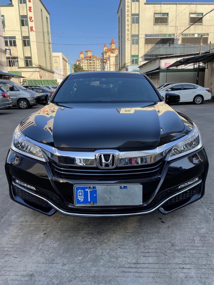 中山17年本田雅阁1