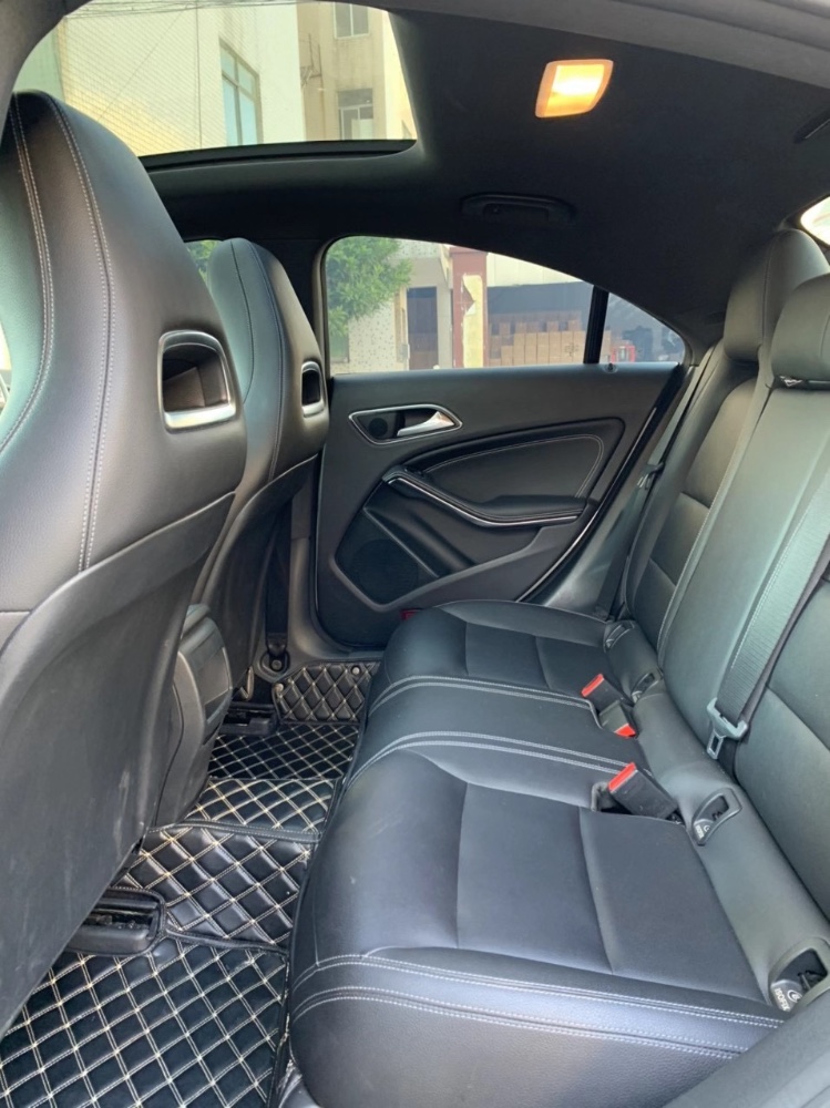 中山18年奔驰CLA5